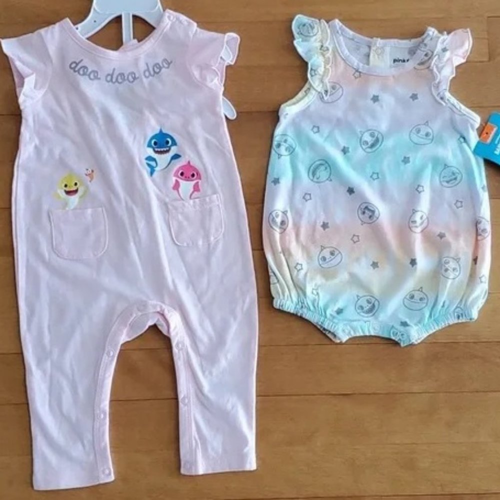 Baby Girls 2 pc Baby Shark Outfits Set Bodysuit Romper Size 3 mo 6 mo 9 mo NWT